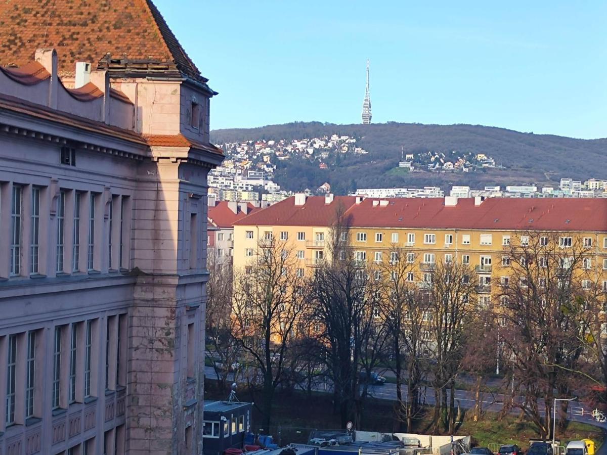 Yarn - Brand New - Free Parking - Balcony With City View - Central Shopping Mall Bratislava Eksteriør bilde