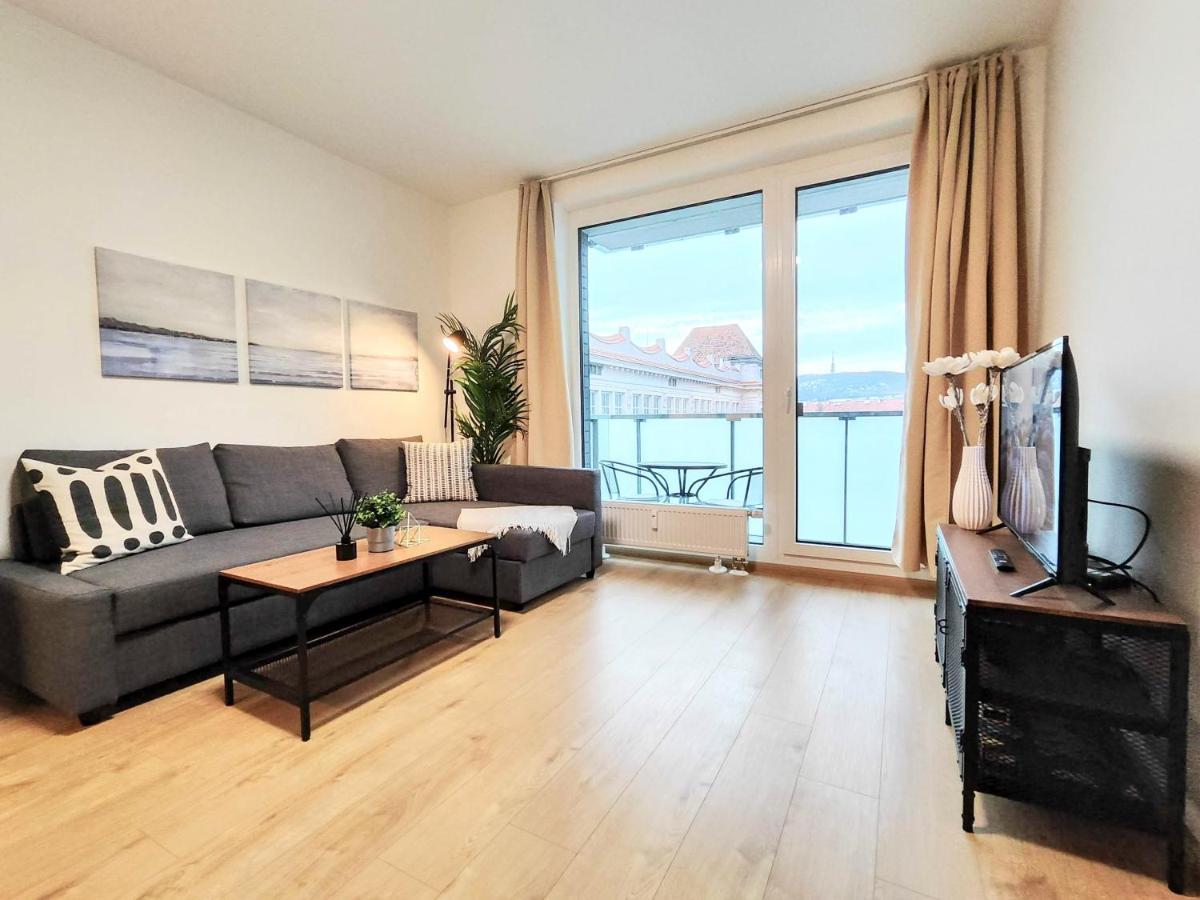 Yarn - Brand New - Free Parking - Balcony With City View - Central Shopping Mall Bratislava Eksteriør bilde