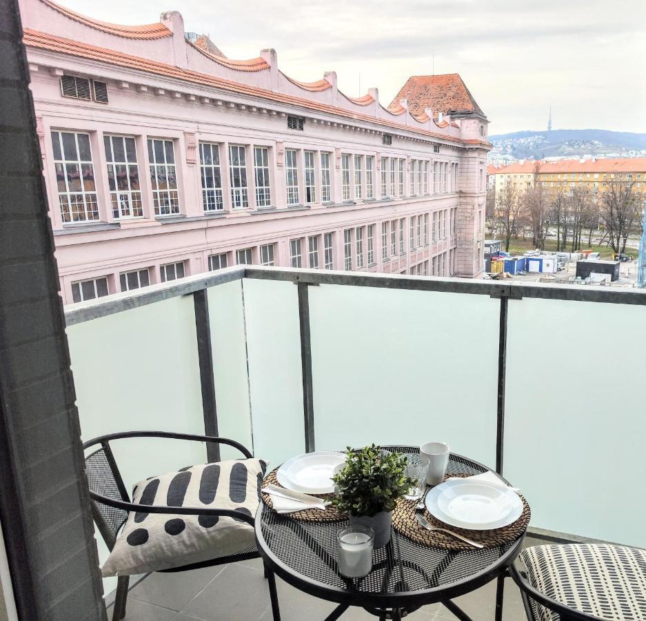 Yarn - Brand New - Free Parking - Balcony With City View - Central Shopping Mall Bratislava Eksteriør bilde
